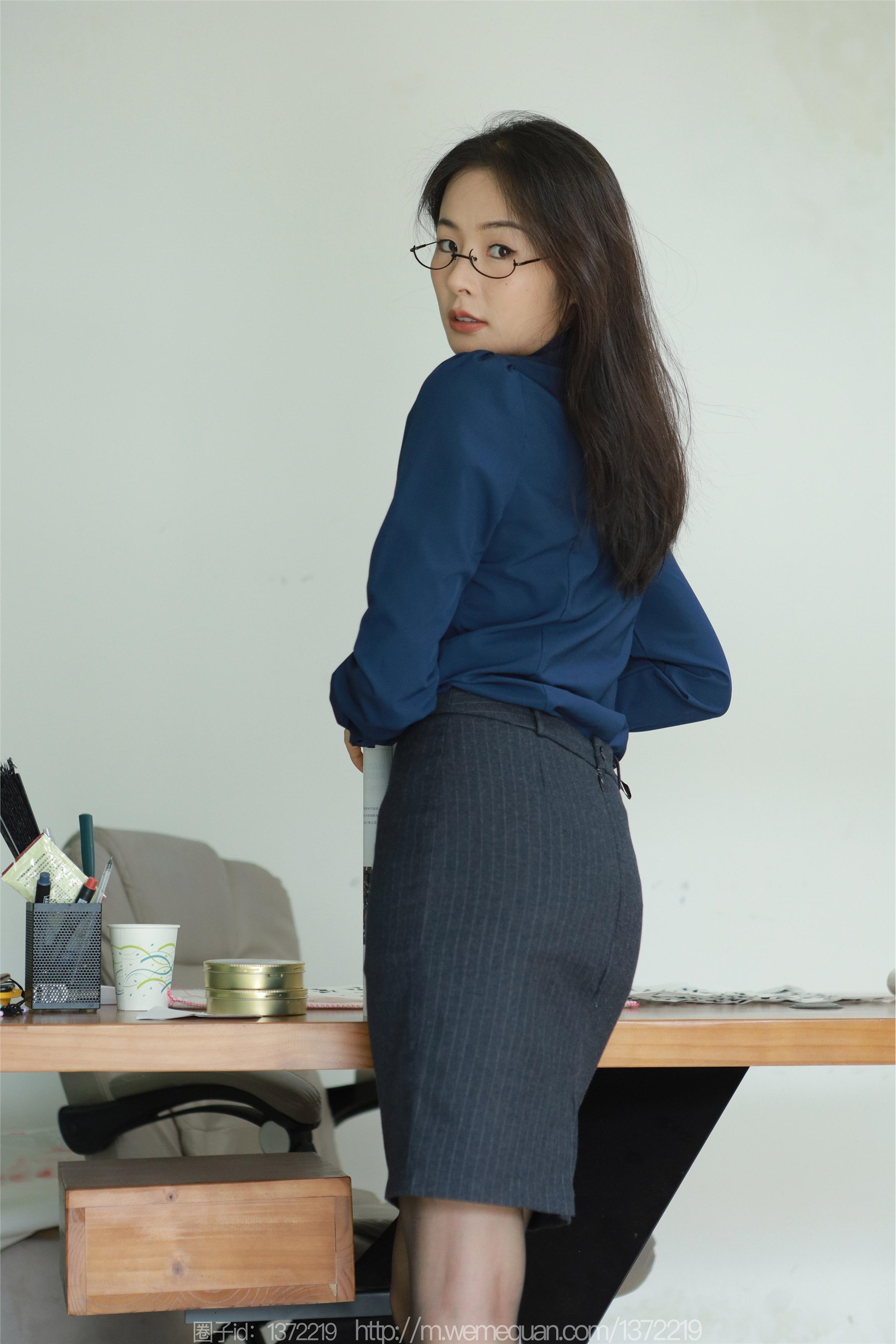 IESS异思趣向  2023.06.26 絲享家 1464 小金《红跟OL》